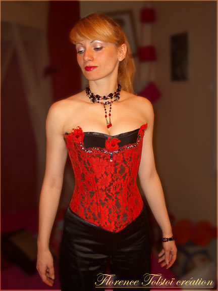 corset_lara